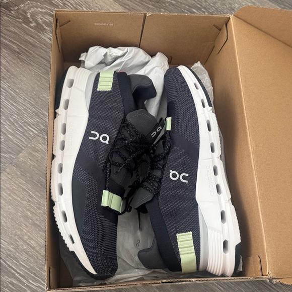 On Clouds Cloudnova Size 10 Running Shoes Walking Eclipse Meadow *Worn Once* - Picture 9 of 9